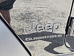 New 2026 JEEP GLADIATOR SPORT 4X4 in ST. PETERSBURG, FLORIDA (Photo 10)