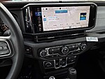 New 2026 JEEP GLADIATOR SPORT 4X4 in ST. PETERSBURG, FLORIDA (Photo 15)