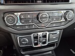 New 2026 JEEP GLADIATOR SPORT S 4X4 in ST. PETERSBURG, FLORIDA (Photo 18)