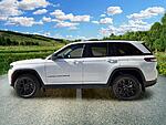 New 2026 JEEP GRAND CHEROKEE LAREDO ALTITUDE 4X2 in ST. PETERSBURG, FLORIDA (Photo 3)