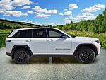 New 2026 JEEP GRAND CHEROKEE LAREDO ALTITUDE 4X2 in ST. PETERSBURG, FLORIDA (Photo 7)