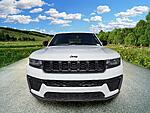 New 2026 JEEP GRAND CHEROKEE LAREDO ALTITUDE 4X2 in ST. PETERSBURG, FLORIDA (Photo 8)