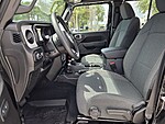 New 2026 JEEP GLADIATOR SPORT 4X4 in ST. PETERSBURG, FLORIDA (Photo 12)