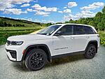 New 2026 JEEP GRAND CHEROKEE LAREDO ALTITUDE 4X2 in ST. PETERSBURG, FLORIDA (Photo 2)
