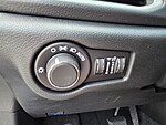 New 2027 CHRYSLER PACIFICA SELECT FWD in ST. PETERSBURG, FLORIDA (Photo 19)