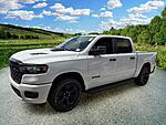 New 2026 RAM 1500 EXPRESS 4X4 CREW CAB 5'7