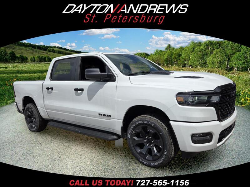 New 2026 RAM 1500 EXPRESS 4X4 CREW CAB 5'7
