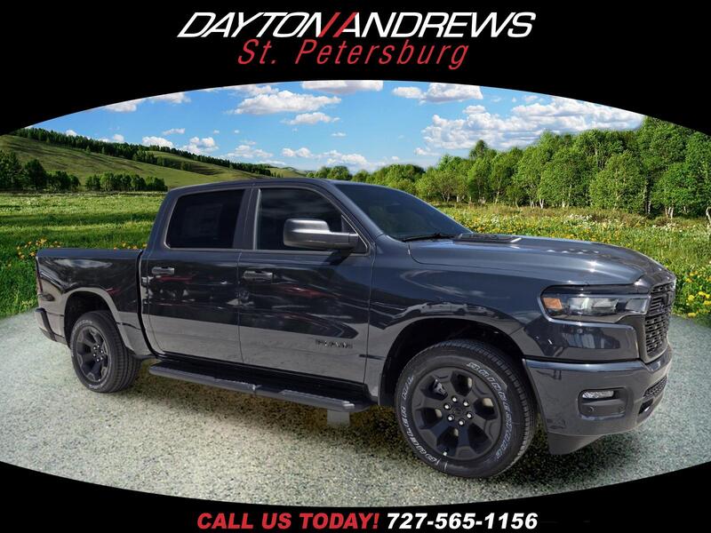 New 2026 RAM 1500 EXPRESS 4X4 CREW CAB 5'7