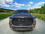 New 2026 RAM 1500 EXPRESS 4X4 CREW CAB 5'7