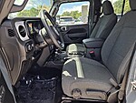New 2026 JEEP GLADIATOR SPORT 4X4 in ST. PETERSBURG, FLORIDA (Photo 13)