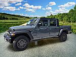 New 2026 JEEP GLADIATOR SPORT 4X4 in ST. PETERSBURG, FLORIDA (Photo 2)