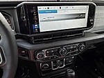 New 2026 JEEP GLADIATOR SPORT S 4X4 in ST. PETERSBURG, FLORIDA (Photo 16)