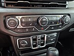 New 2026 JEEP GLADIATOR SPORT S 4X4 in ST. PETERSBURG, FLORIDA (Photo 19)