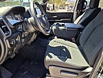 New 2027 RAM 1500 EXPRESS 4X2 CREW CAB 5'7