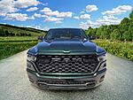 New 2027 RAM 1500 EXPRESS 4X2 CREW CAB 5'7