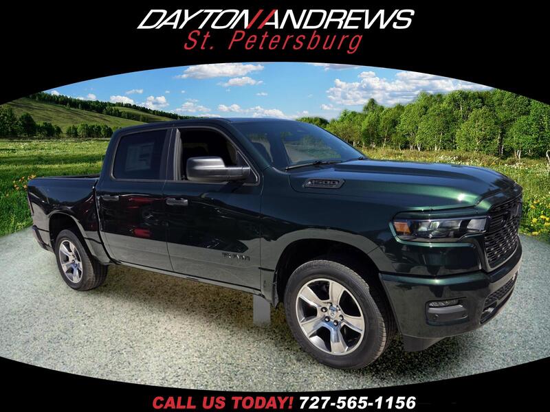 New 2027 RAM 1500 EXPRESS 4X2 CREW CAB 5'7