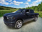 New 2027 RAM 1500 EXPRESS 4X2 CREW CAB 5'7