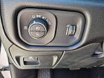 New 2027 RAM 1500 EXPRESS 4X2 CREW CAB 5'7