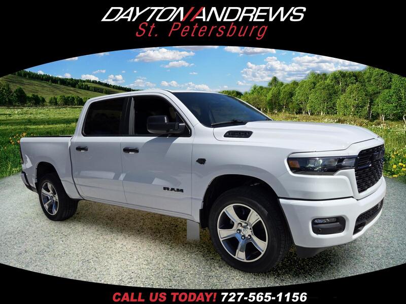 New 2027 RAM 1500 EXPRESS 4X2 CREW CAB 5'7