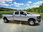 New 2027 RAM 3500 TRADESMAN 4X4 CREW CAB 8' BOX in ST. PETERSBURG, FLORIDA (Photo 8)
