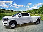 New 2027 RAM 3500 LIMITED 4X4 CREW CAB 8' BOX in ST. PETERSBURG, FLORIDA (Photo 2)