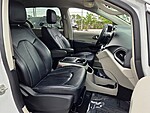Used 2023 CHRYSLER PACIFICA TOURING L FWD in STUART, FLORIDA (Photo 18)