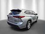 Used 2023 TOYOTA HIGHLANDER LE FWD in STUART, FLORIDA (Photo 4)
