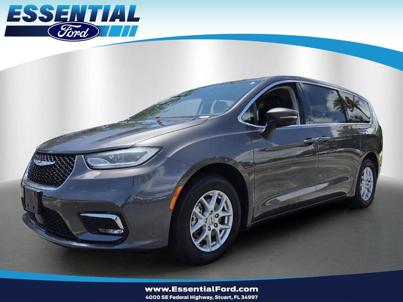 Used 2023 CHRYSLER PACIFICA TOURING L FWD in STUART, FLORIDA