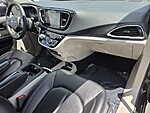 Used 2023 CHRYSLER PACIFICA TOURING L FWD in STUART, FLORIDA (Photo 18)