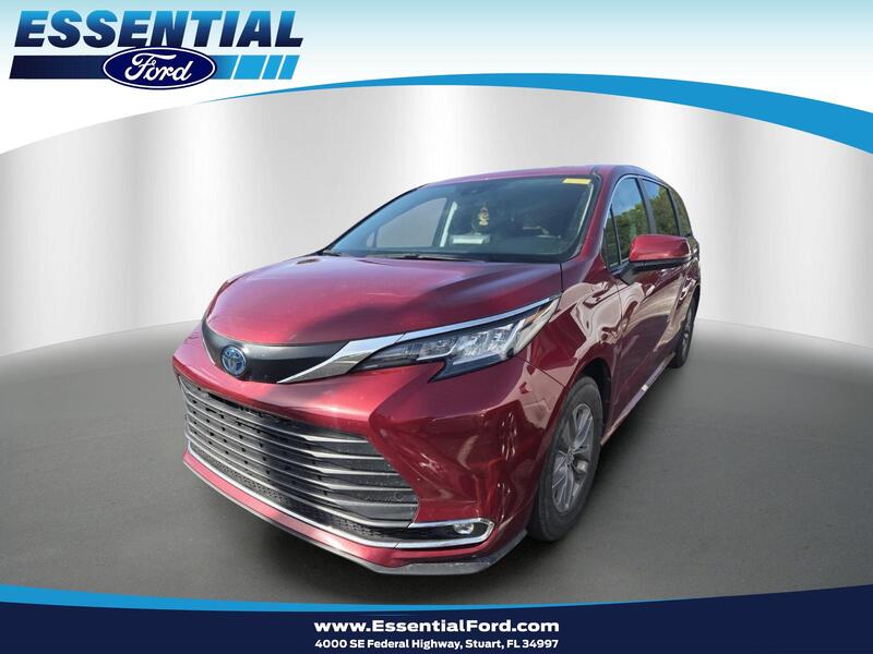 Used 2023 TOYOTA SIENNA XLE FWD 8-PASSENGER in STUART, FLORIDA