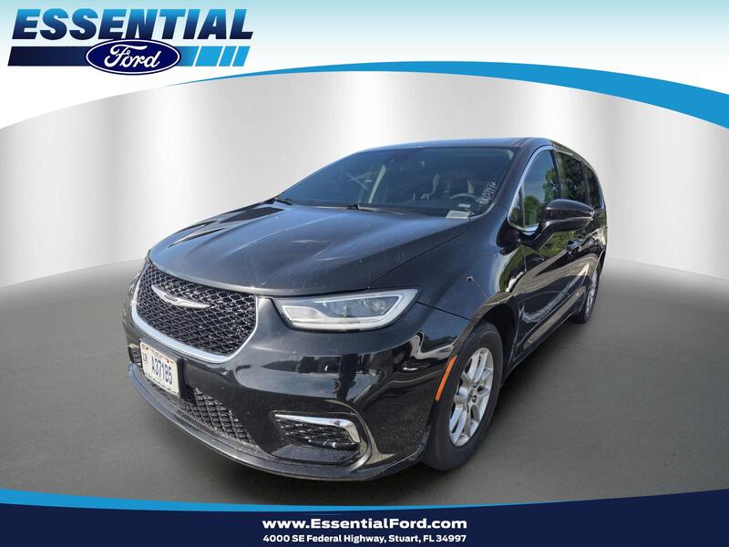 Used 2024 CHRYSLER PACIFICA TOURING L FWD in STUART, FLORIDA