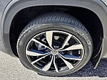 Used 2024 Volkswagen Atlas Cross Sport 2.0T SEL PREMIUM R-LINE 4MOTION in STUART, FLORIDA (Photo 19)