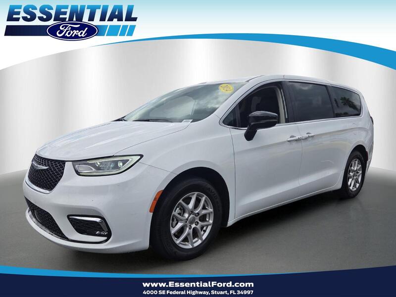 Used 2024 CHRYSLER PACIFICA TOURING L FWD in STUART, FLORIDA