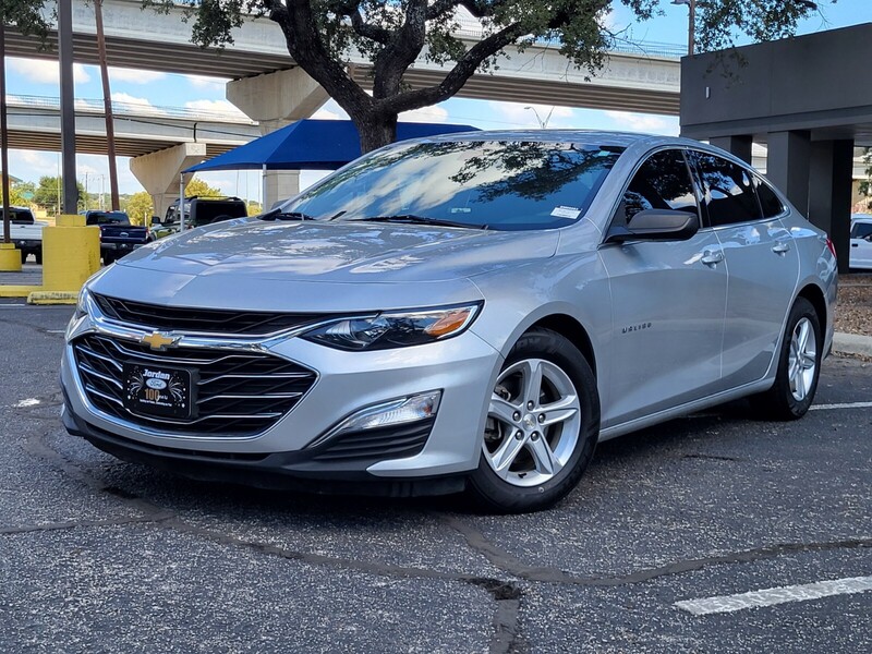 Used 2019 Chevrolet Malibu 1FL with VIN 1G1ZC5ST8KF208803 for sale in Live Oak, TX
