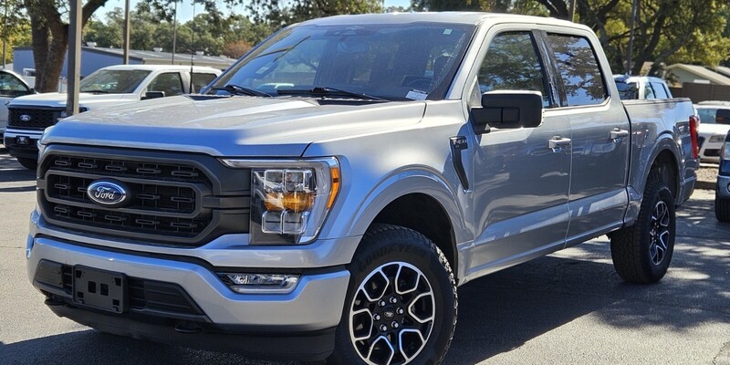 2023 Ford F-150 XLT's photo
