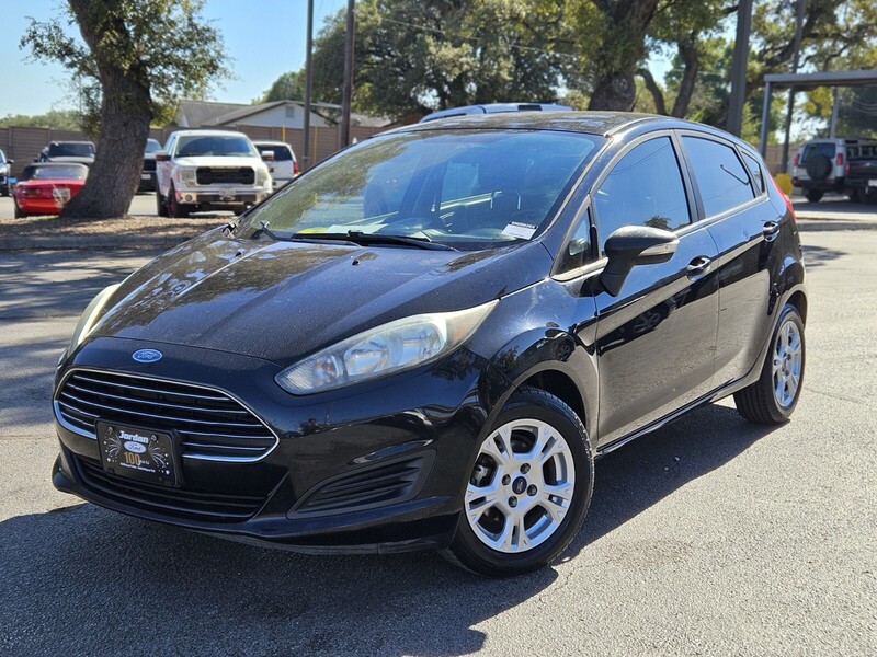Used 2016 Ford Fiesta SE with VIN 3FADP4EJ6GM203784 for sale in Live Oak, TX