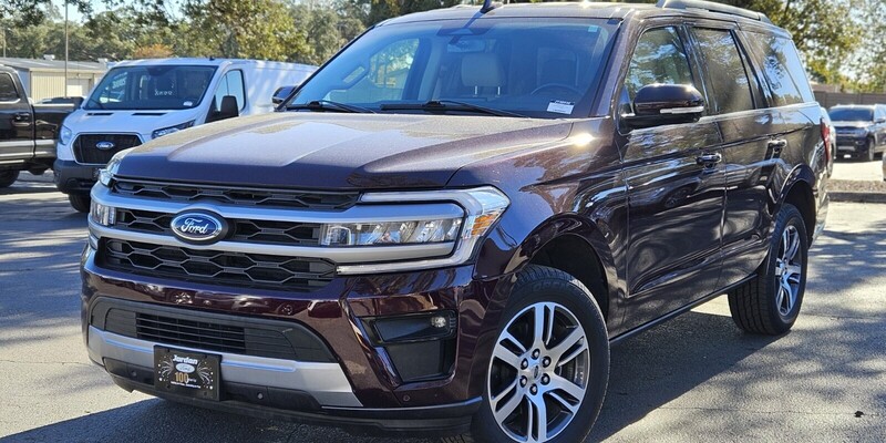 2024 Ford Expedition XLT's photo