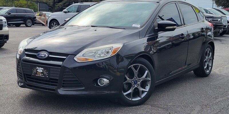 2014 Ford Focus SE's photo