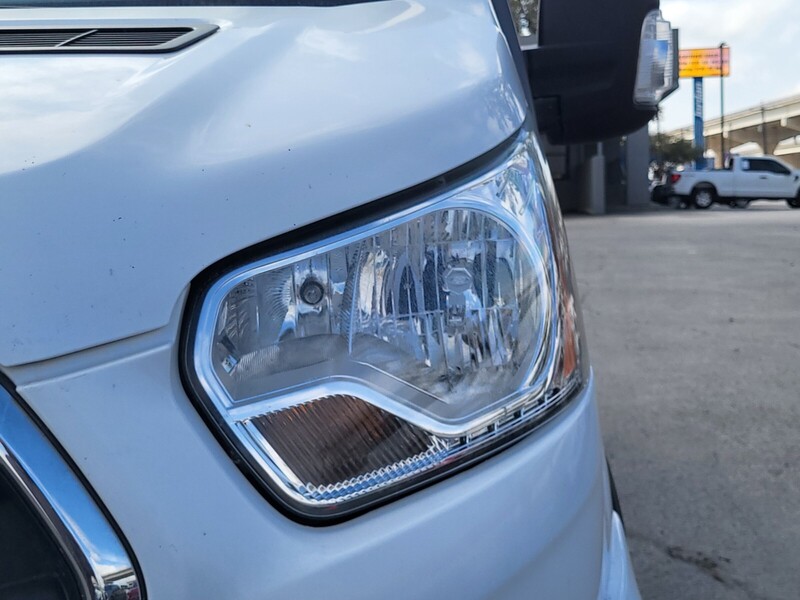 2020 Ford Transit Passenger Van XLT - Photo 10