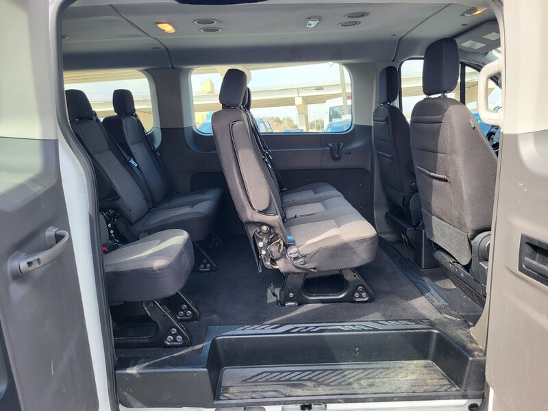 2020 Ford Transit Passenger Van XLT - Photo 12