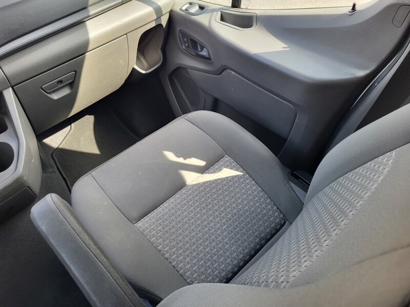 2020 Ford Transit Passenger Van XLT - Photo 17