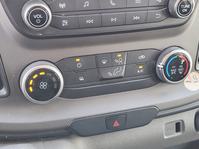 2020 Ford Transit Passenger Van XLT - Photo 22