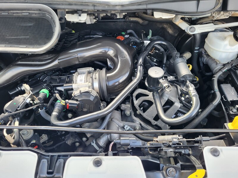 2020 Ford Transit Passenger Van XLT - Photo 31