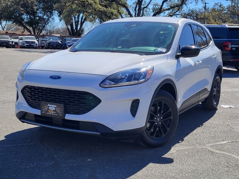 Used 2020 Ford Escape SE with VIN 1FMCU0BZ1LUB90445 for sale in Live Oak, TX