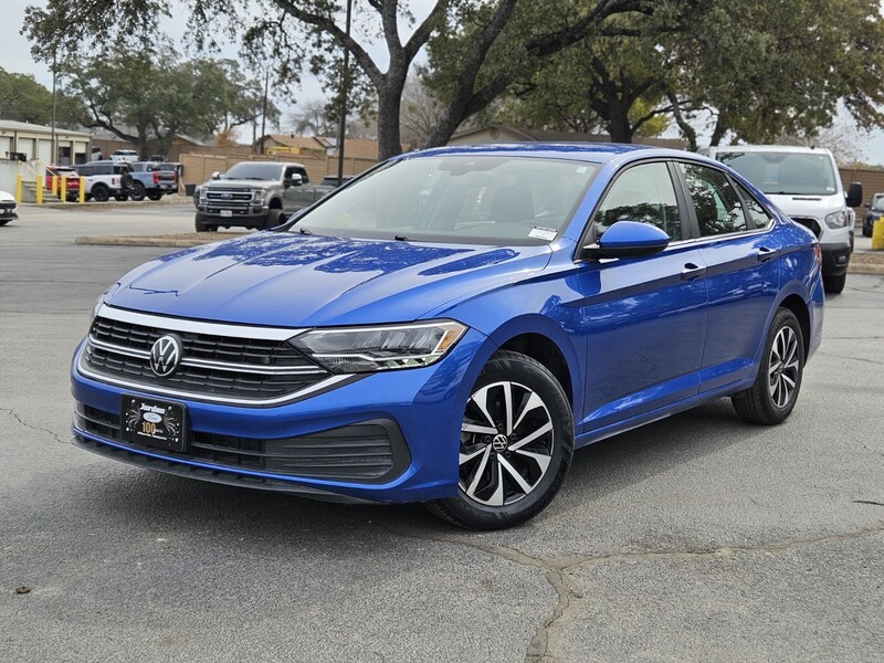 Used 2024 Volkswagen Jetta S with VIN 3VW5M7BU0RM003183 for sale in Live Oak, TX
