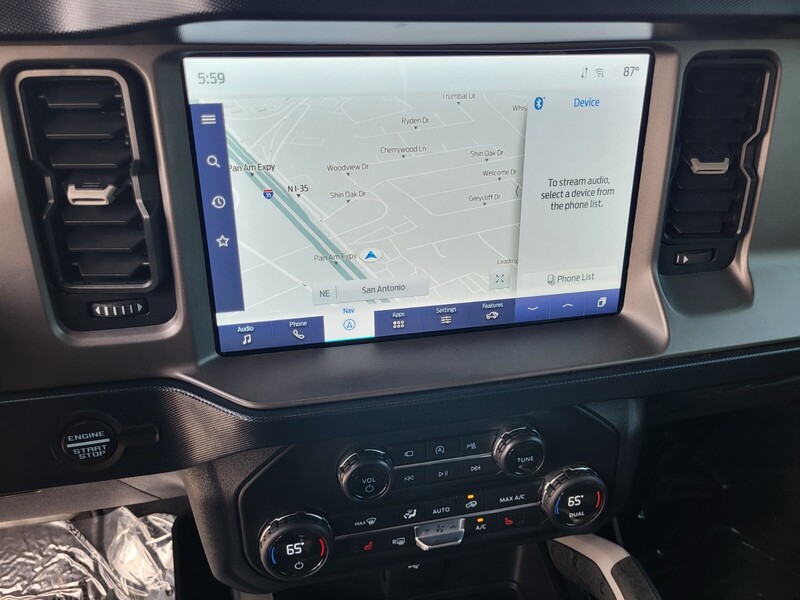 2021 Ford Bronco 2-Door Outer Banks - Photo 17