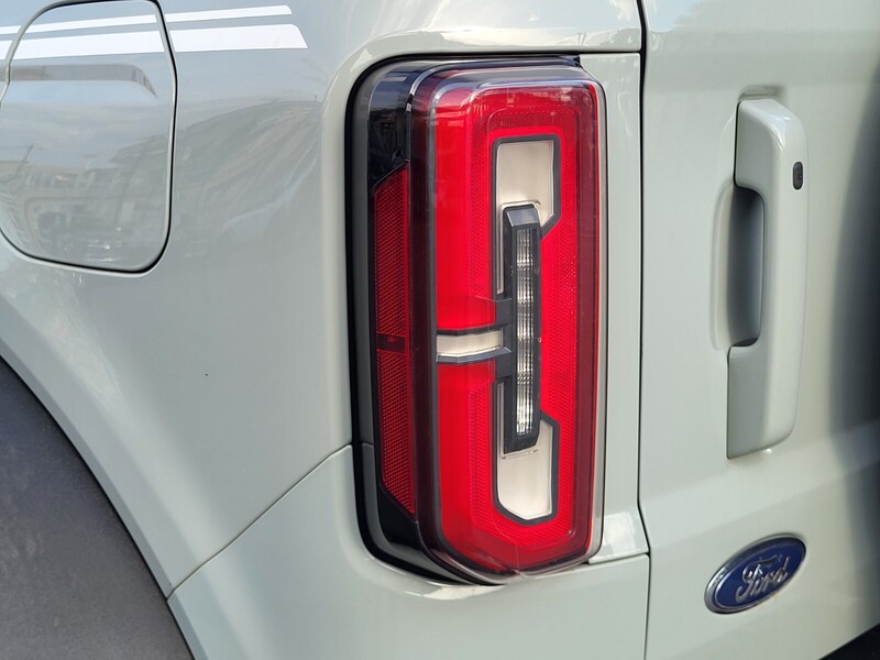2021 Ford Bronco 2-Door Outer Banks - Photo 9