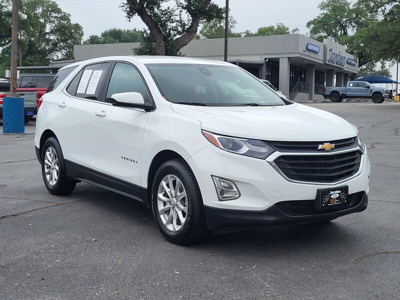 Used 2021 Chevrolet Equinox LT with VIN 2GNAXKEV3M6124915 for sale in Live Oak, TX