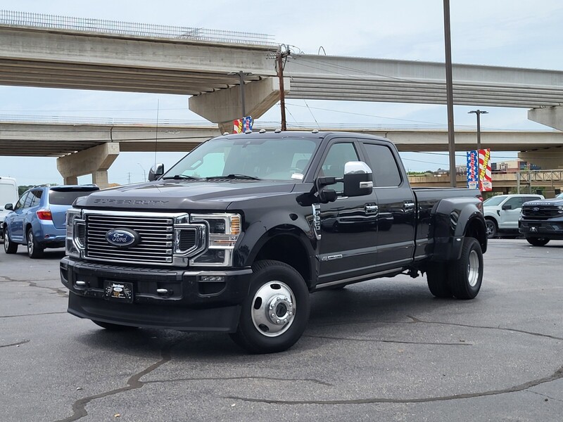 2020 Ford F-350 Platinum 4x4 Crew Cab 8' Box DRW's photo