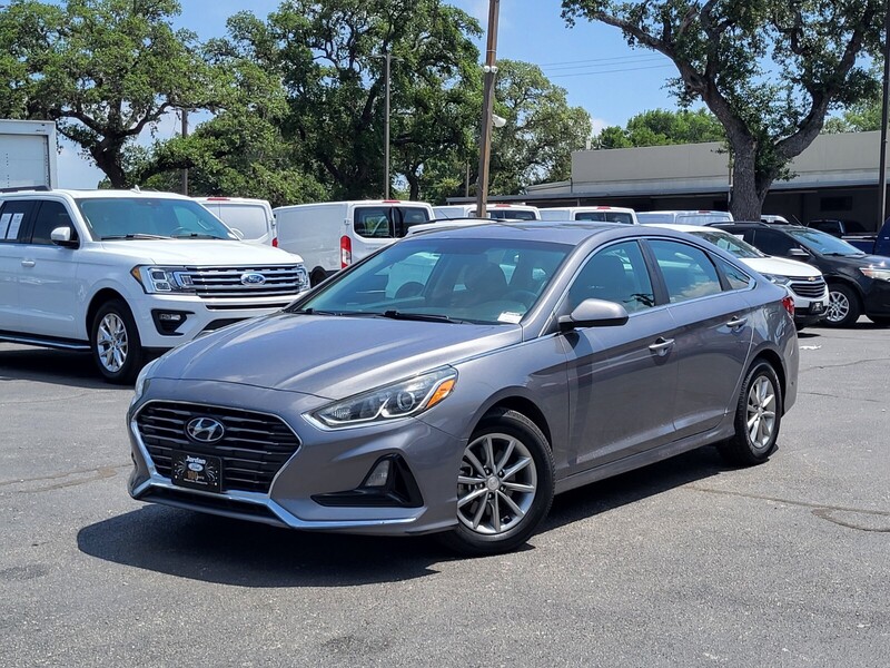 Used 2019 Hyundai Sonata SE with VIN 5NPE24AFXKH787877 for sale in Live Oak, TX